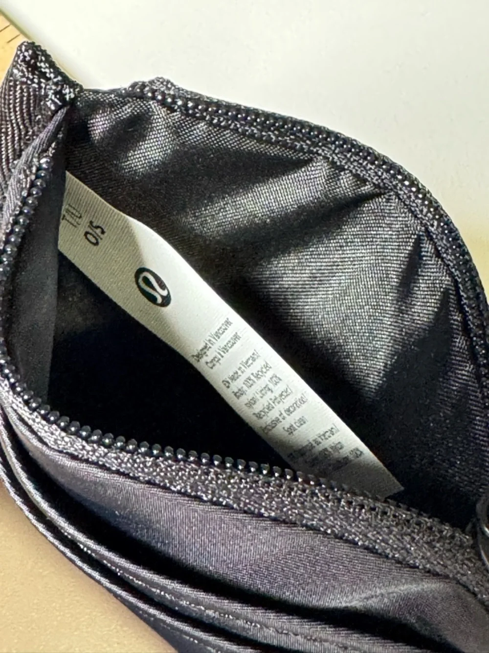 Lululemon True Identity Card Case Black (First Release)